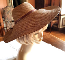 Chapeau à poser en paille