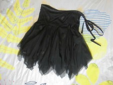 Superbe tutu noir neuf avec