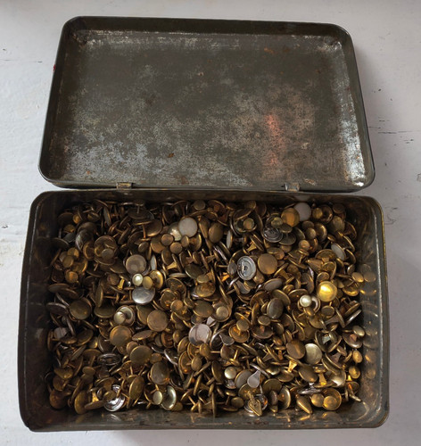 Gros lot boutons - , manchette
