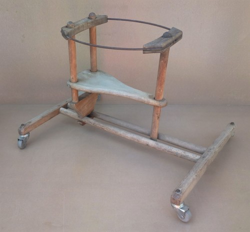 Ancien trotteur baby - baby-joie, bois