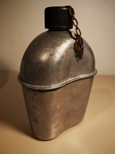 Ancienne gourde aluminium - gourde, en