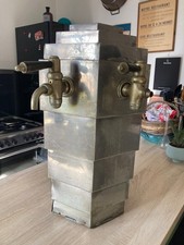 tireuse à bière ancienne