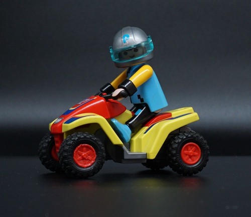 Figurine playmobil sur quad - figurine,
