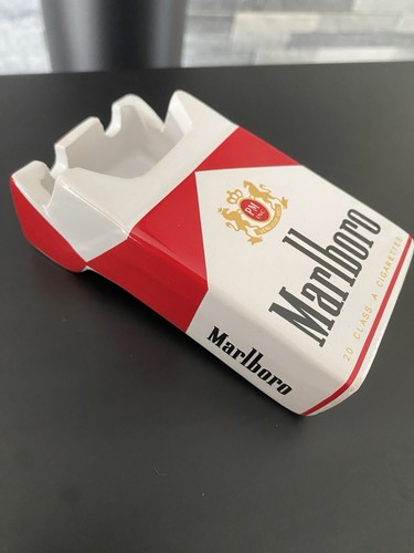 Cendrier publicitaire rouge - rouge, et
