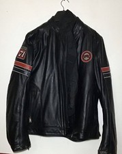 Veste en cuir de moto . Taille XL. Cuir de vachette. Marque HELSTONS