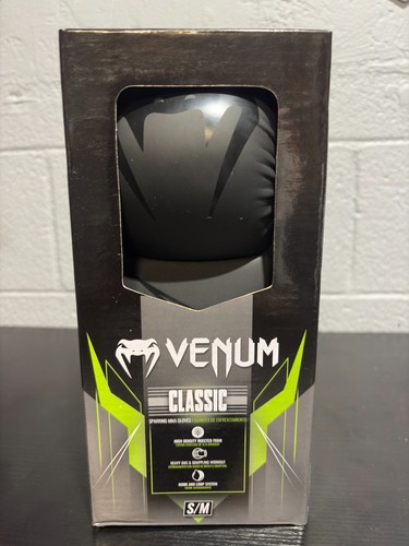 Venum classic boxing gloves - classic,