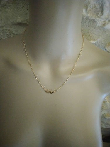 Collier ras coup - le,