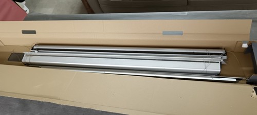 Store occultant velux - store, beige