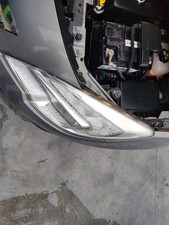 Optique avant principal gauche