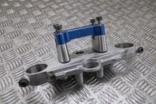 Suzuki GSX 1400 K3 2004 # top yoke & handlebar riser clamps 2001 - 2004