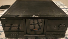 Sony CDP-CX220 200 Disc Mega Storage CD Player Disc Carousel NO Remote Powers UP