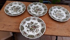 Lot 4 Assiettes Porcelaine