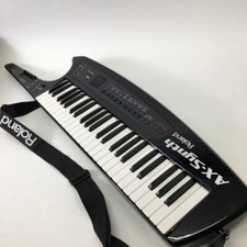 Synthétiseur clavier d'épaule noir Roland AX-Synth 49 touches