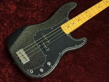 Guitare basse Fender J