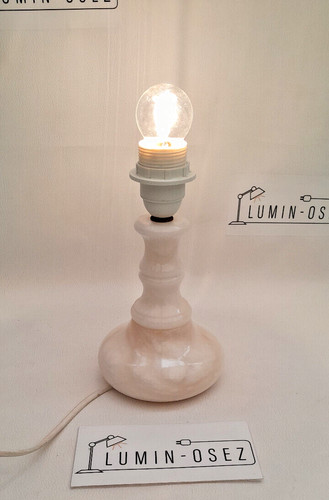 Pied lampe albatre - de,