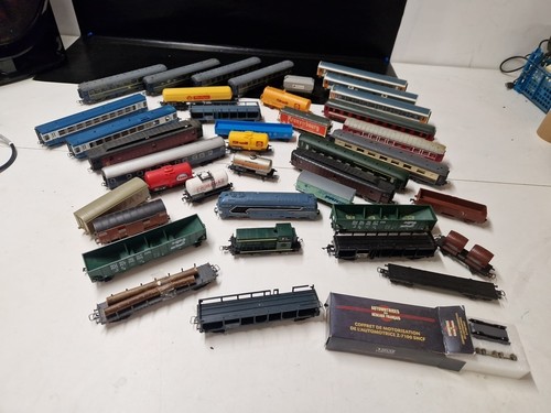 Lot locomotives wagons - de,