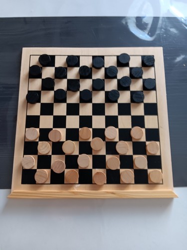 Jeu dames petits chevaux - jeu,