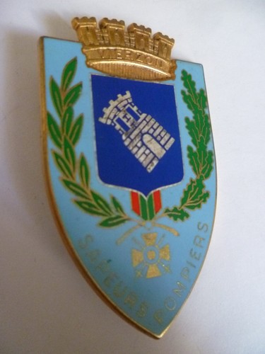 Ancien insigne pucelle - ancien,