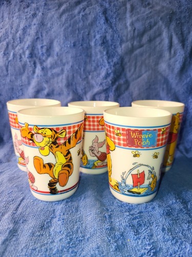 Winnie the pooh cups france - pooh,