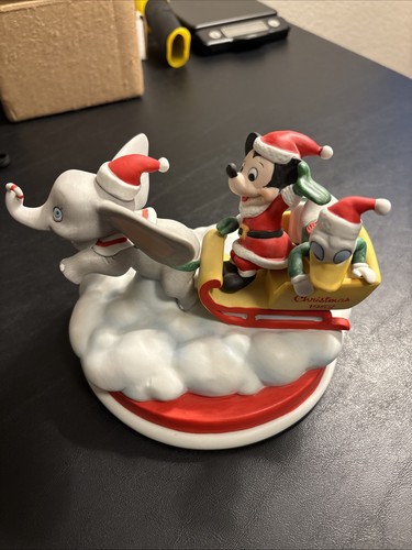 Wlat disney 4th - 4th, christmas
