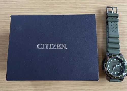 Montre verte pour - , homme