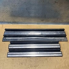 Jeu de garnitures de seuil de