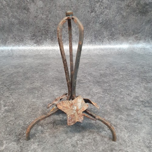 Ancien pied lampe fer - de, en