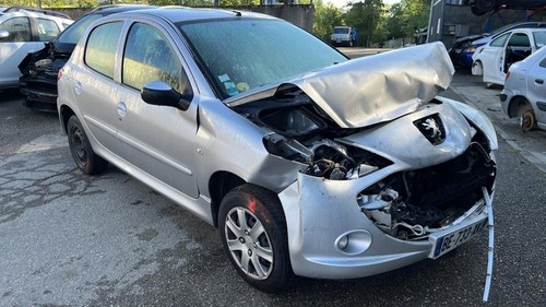 Pare choc arriere peugeot 206 - pare,