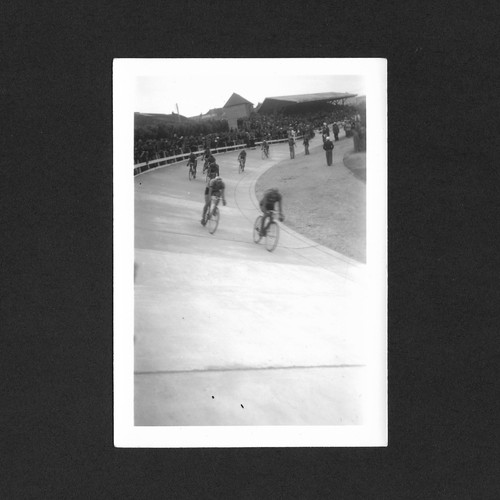 Bike race cyclists track old - race,