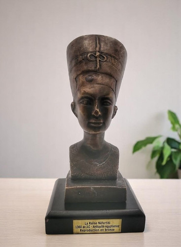 Reine néfertiti bronze - la, en