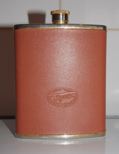 Flasque alcool metal doré - a,