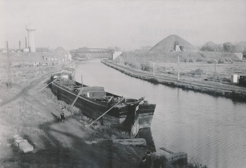 Anzin 1950 péniches - anzin, c.