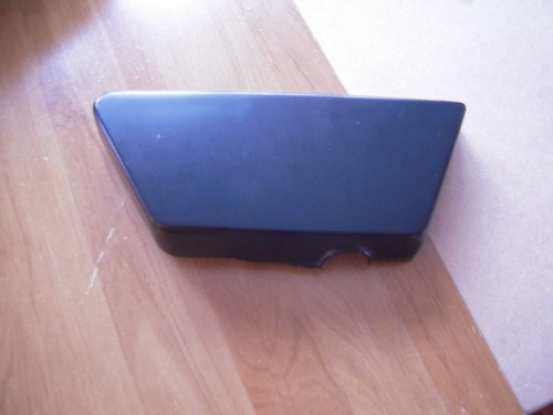 Cache lateral droit - cache,