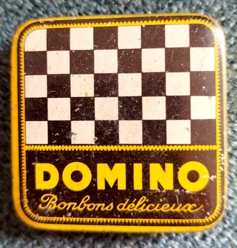 Ancienne boîte tole - ❤️,