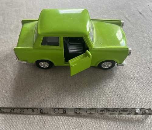 Trabant verte 1989 metal - trabant,