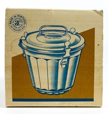 Williams Sonoma Grande Cuisine Metal Lidded Baking Cake Pan Mold Original Box