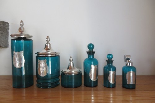 Ensemble nécessaire toilette