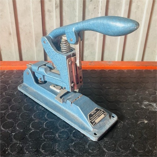 Agrafeuse industrielle vintage - agrafeuse,
