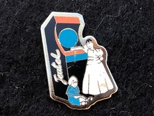 b pins pin FEMME SEXY PIN-UP