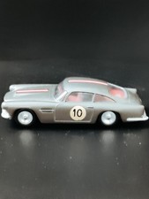 ASTON MARTIN DB4 SOLIDO EN SUPERBE ETAT #10 intérieur rouge Serie 100