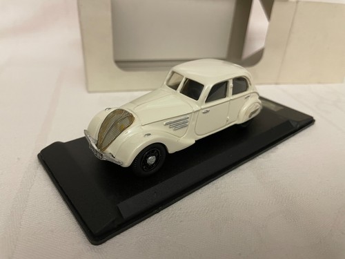 Peugeot 402 légère - 402,