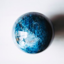 Boule APATITE 48mm Pierre naturelle Lithothérapie Sphère Énergie