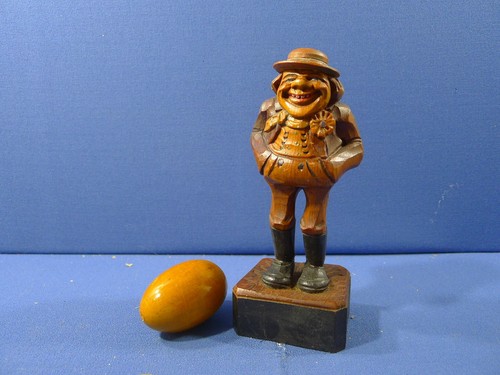 Figurine personnage en bois - en,