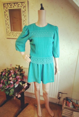 Véritable robe volants - véritable,