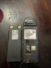 Nokia 6310i noir et doré ne