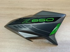 UNE ECOPE CARENAGE LATERALE