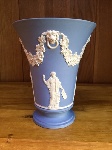 Ancien vase wedgwood bleu - bleu,