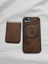 House iPhone 16e Avec Porte Carte