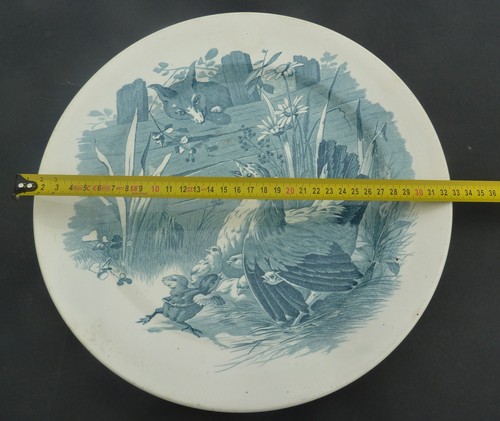Plat ancien vers 1900 - en, terre