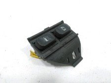 COMMANDE LEVE-VITRE AVANT